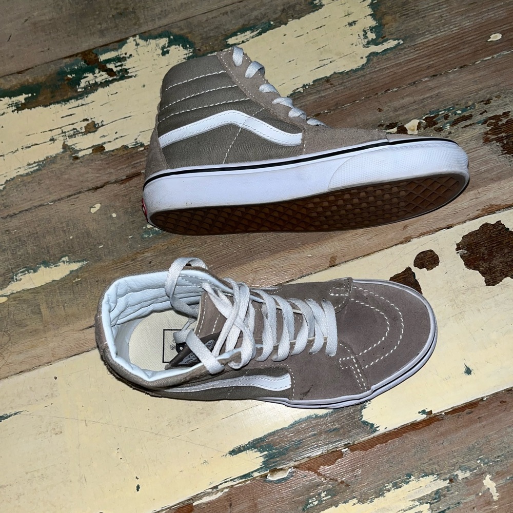 Tan/Biege high top vans, great condition!!
